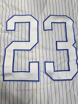 Maglia Off-White NBA con numero 23