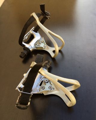 Pedales Clásicos Shimano con rastrales