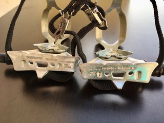 Pedales Clásicos Shimano con rastrales