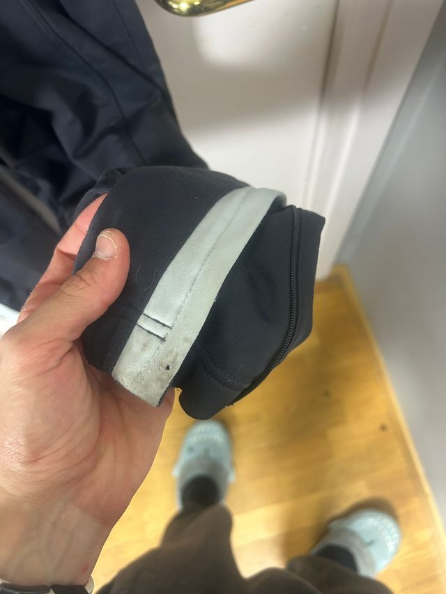 Pantaloni Nike Solo Swoosh Parachute con logo ricamato