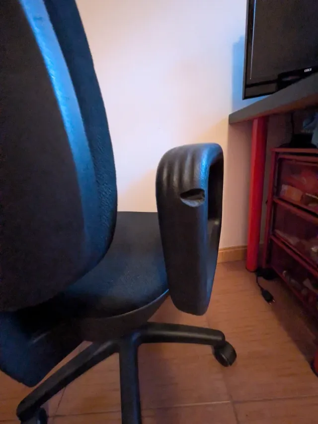 Silla de escritorio negra