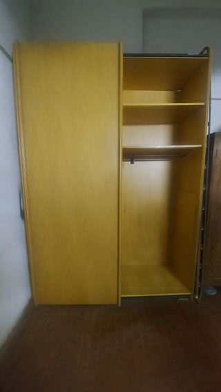 Armadio 2 ante scorrevoli in legno