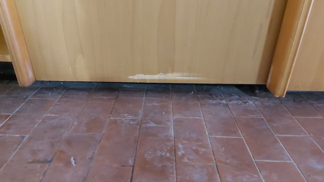 Armadio 2 ante scorrevoli in legno