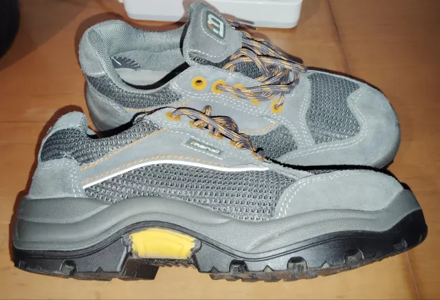 Zapatos de seguridad Mendi grises