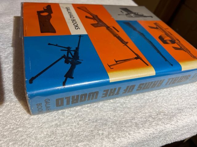 Small arms of the world 