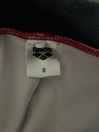 Completo Arena 8 anni maglia e leggings