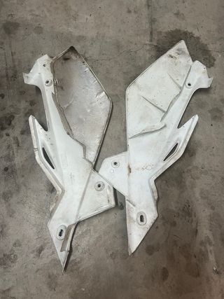 Tapas Traseras Husqvarna 125 WR 2T