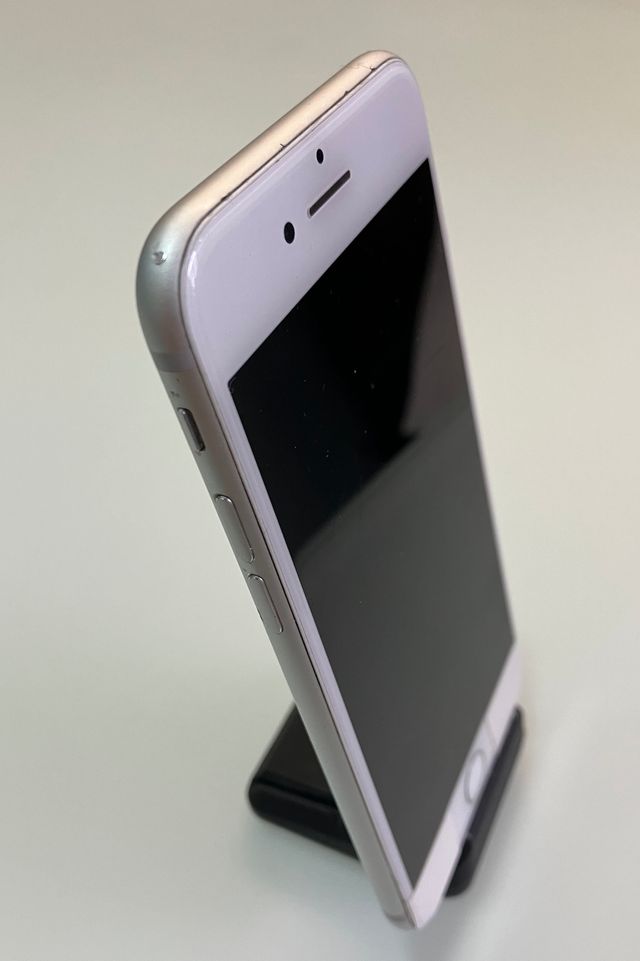 iPhone 7 / 32 GB / todo funciona / Batería 93%    