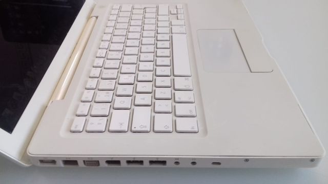 MacBook Blanco 13” escritorio PRECIO REAL // LEER 