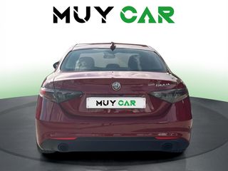 Alfa Romeo Giulia 2.2 Diesel Sprint RWD 118 kW (160 CV)