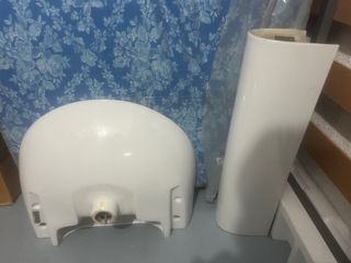 Lavabo de baño de porcelana y cristal