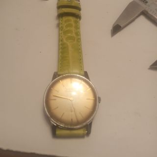 Reloj Cauny Caballero Dorado Funcionando