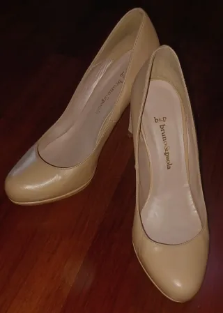 Zapatos de salón piel nude T-37
