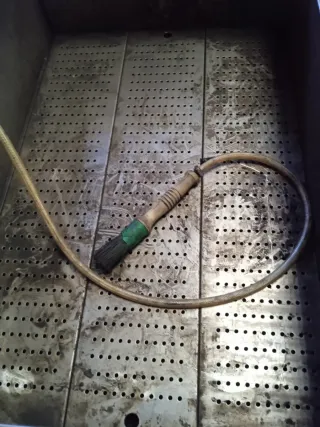 Lavadora de piezas mecánicas