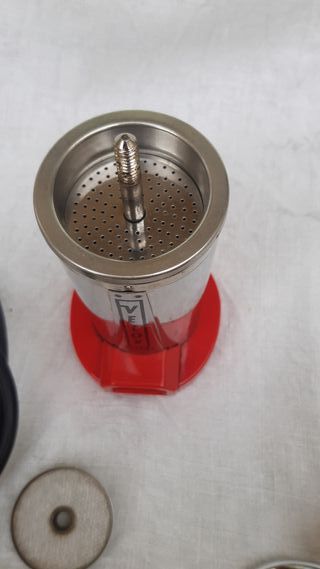 Caffettiera da viaggio vintage rossa