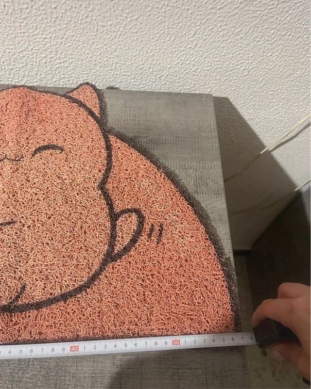 Alfombra gato naranja goma