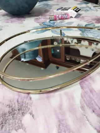 Elegante vassoio specchio oro