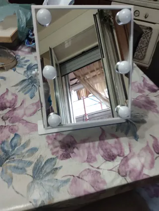 Specchio con lampada 3 fasi di luce