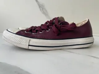 Converse Piel Bajas (low) Morado