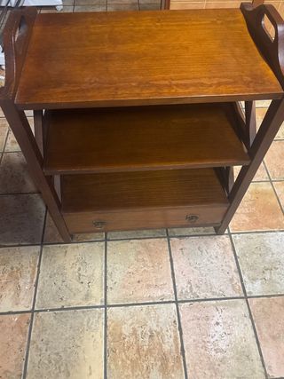 Mueble auxiliar madera 3 estantes cajón