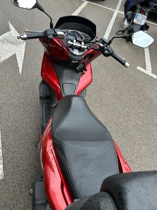 Honda PCX 125cc Roja