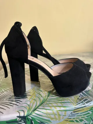 Sandali neri eleganti con tacco alto - Taboo n.39