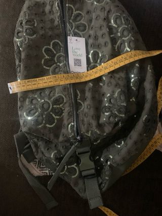 Mochila Desigual verde kaki brillante