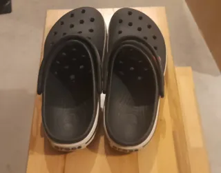 Zuecos Crocs Crocband Negros 37-38