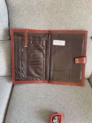 Carpeta de cuero auténtico