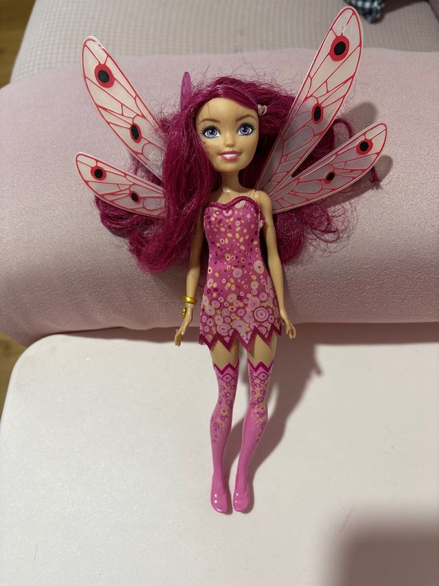 Muñeca Mía con alas de hada