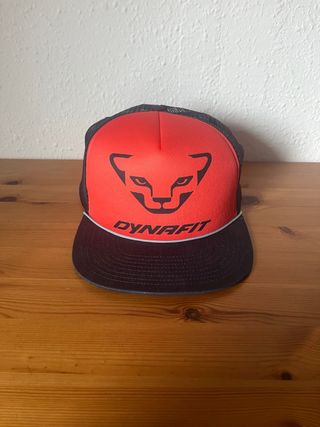 Gorra Dynafit Negra y Roja
