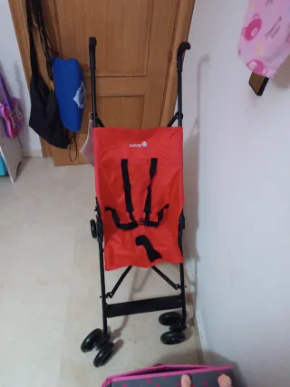 Silla de paseo Safety 1st roja