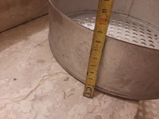 Pentola per castagne in metallo