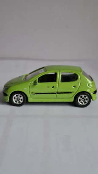 Peugeot 206 escala 1:64