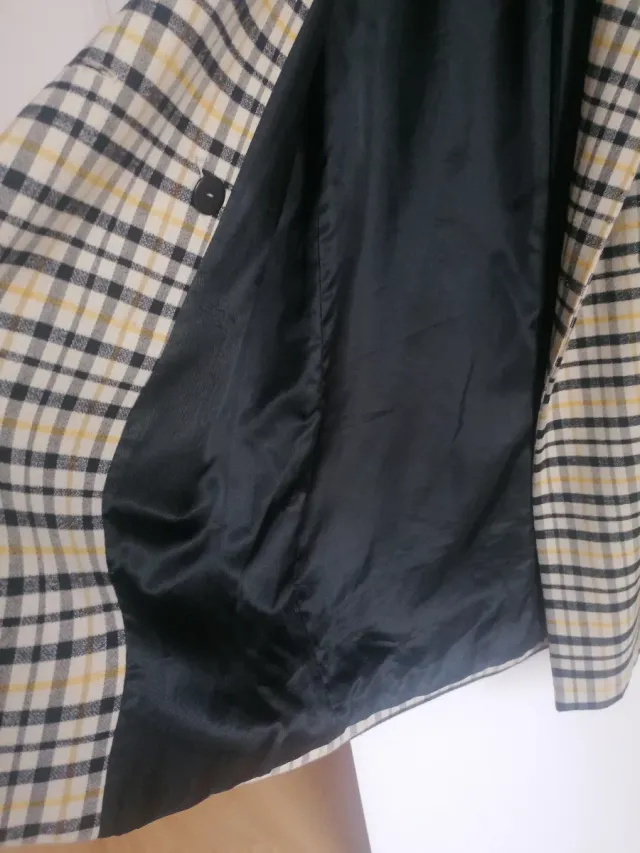 Abrigo Zara Cuadros Beige y Negro