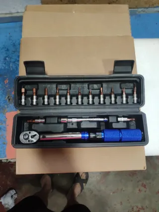 Llave dinamométrica 2-24 Nm