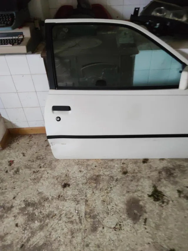 Puerta Delantera Derecha Opel Kadett GSI