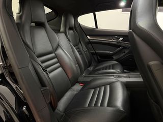 PORSCHE Panamera 4.8 Turbo PDK