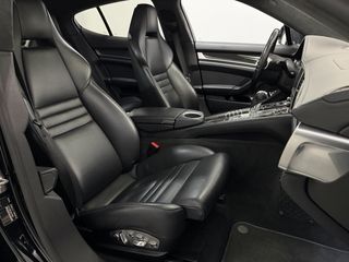 PORSCHE Panamera 4.8 Turbo PDK