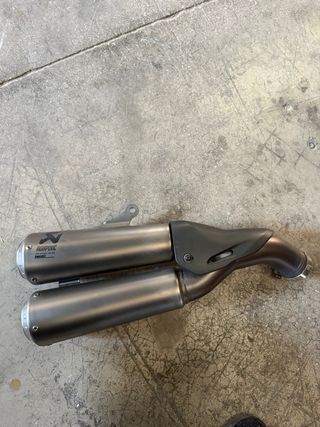 Akrapovic Panigale 959 y Supresor - Como Nuevo
