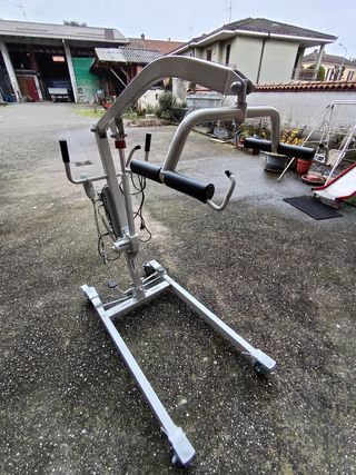 Sollevamalati Elettrico per disabili