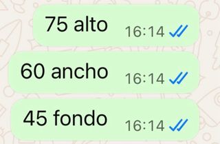 Mesa de madera auxiliar