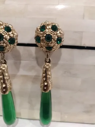 Pendientes vintage largos y elegantes 