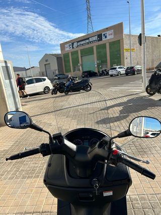 Suzuki Burgman 200 ABS