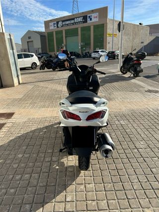 Suzuki Burgman 200 ABS