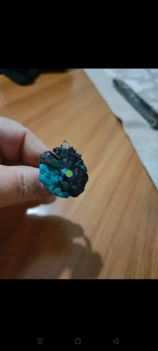 Anello artigianale pietre verdi e turchesi