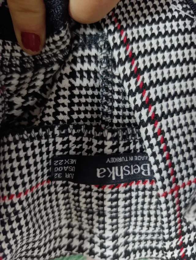 Pantalón cuadros niña Bershka T.32