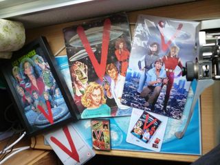 Lote V Los Visitantes DVD/Blu-ray y Cromos