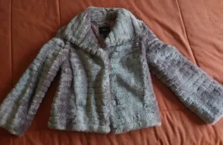 Chaquetón pelo malva Mango