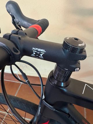 Bicicleta de carretera Olympia de carbono